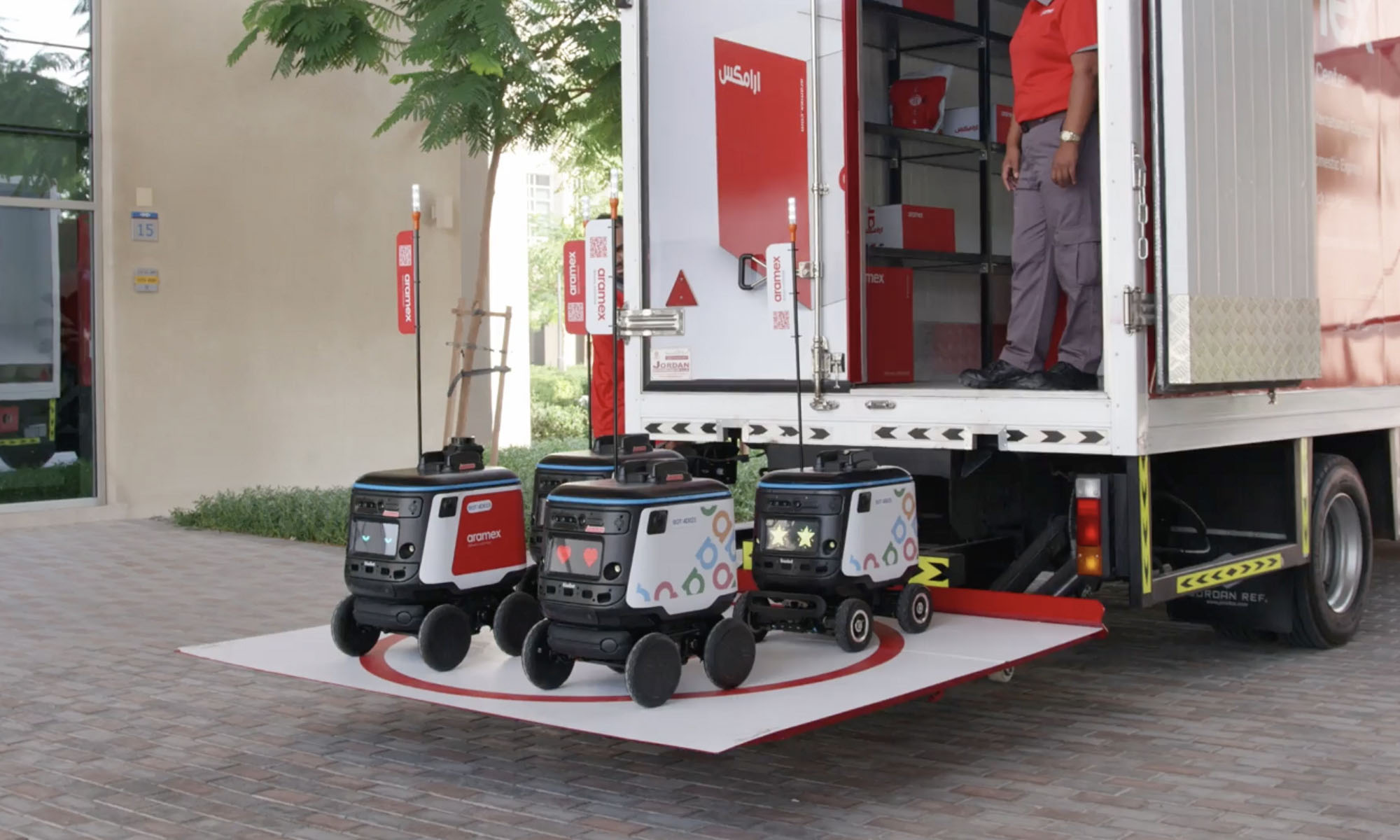 aramex delivery bots dubai